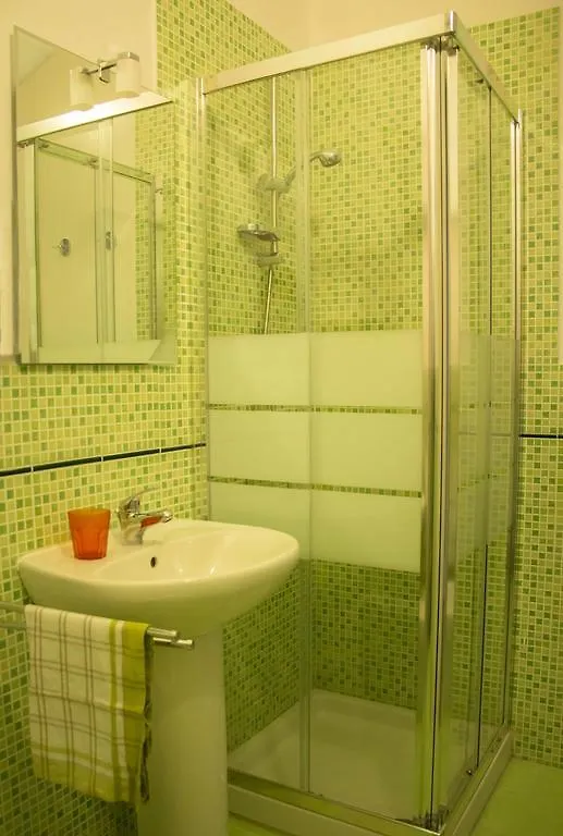 Apartment Appartamento Lilla Dei Buoni E Cattivi Cagliari